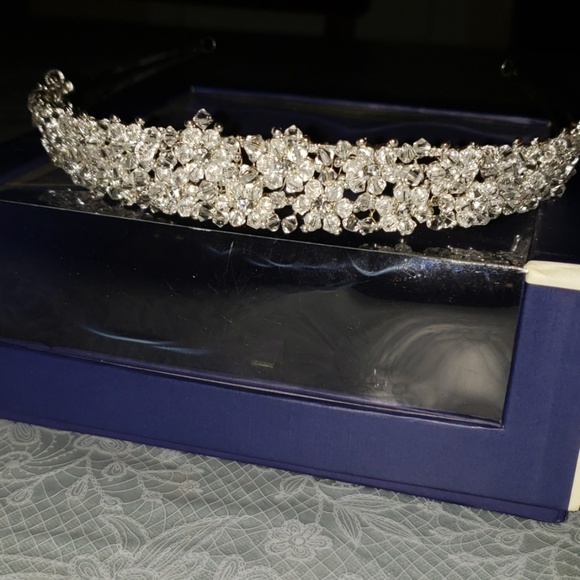 Crystal & Rhinestone Tiara - Picture 5 of 8